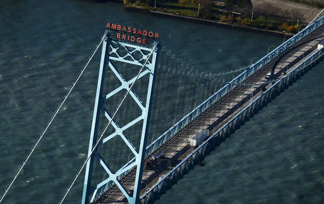 Ambassador bridge camera